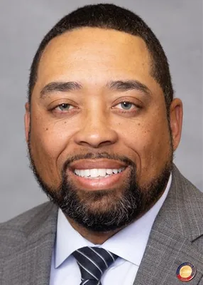 Official portrait of Ray Jeffers