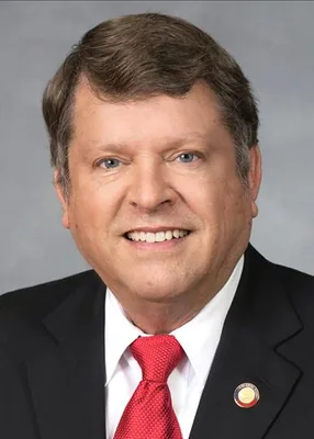 Official portrait of Larry Strickland