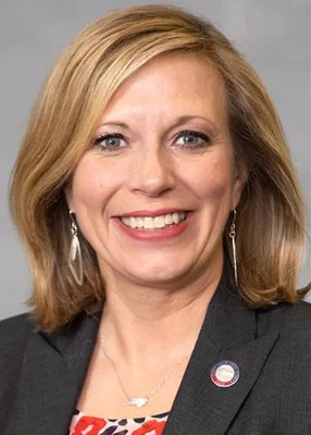 Official portrait of Sarah Crawford