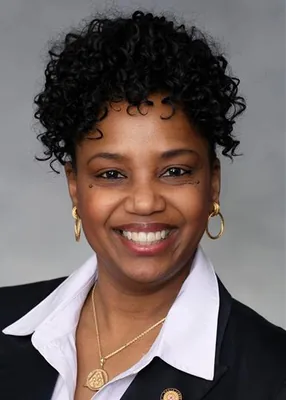 Official portrait of Kandie Smith
