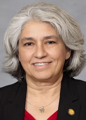 Official portrait of Lisa Grafstein