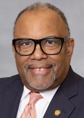Official portrait of Paul Lowe