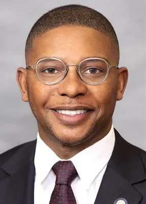 Official portrait of Mike Colvin