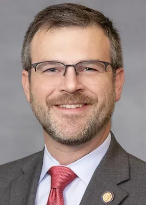 Official portrait of Mike Schietzelt